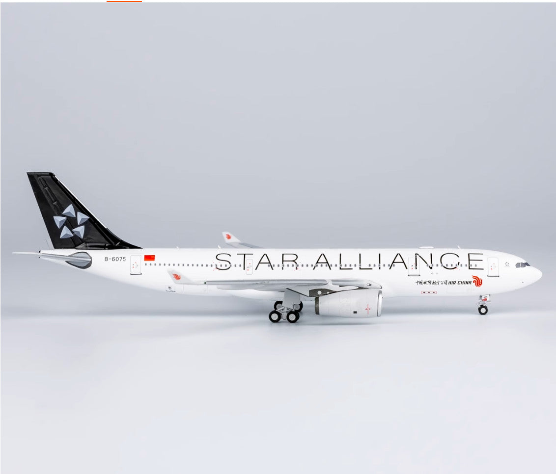 1:400 NG Models Air China Plane A330-200 Star Alliance Diecast Aircraft Model