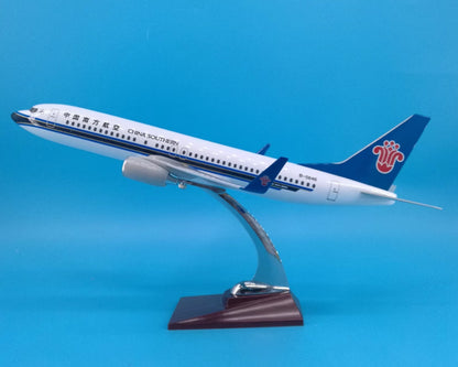 40CM CHINA SOUTHERN BOEING 737-800 B-5646 Passenger Airplane Resin Plane Model