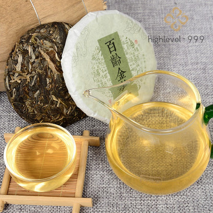 100g Raw Pu'er Tea Cake Yunnan Ancient Tree Golden Bud Early Spring Dried Tea