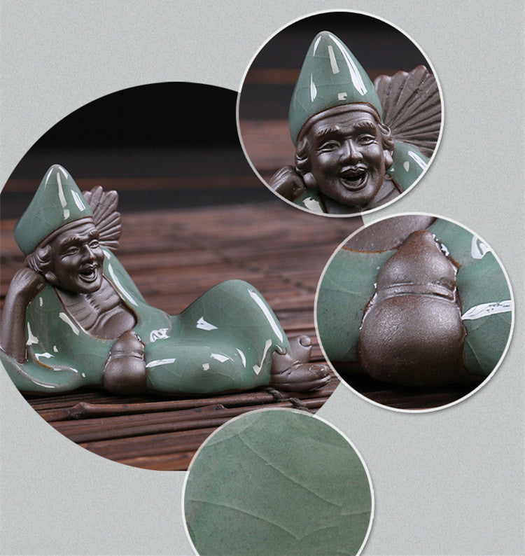 10.5cm Chinese Porcelain JiGong Statue Craft Tea Pet Tea Play Kung Fu Tea Set