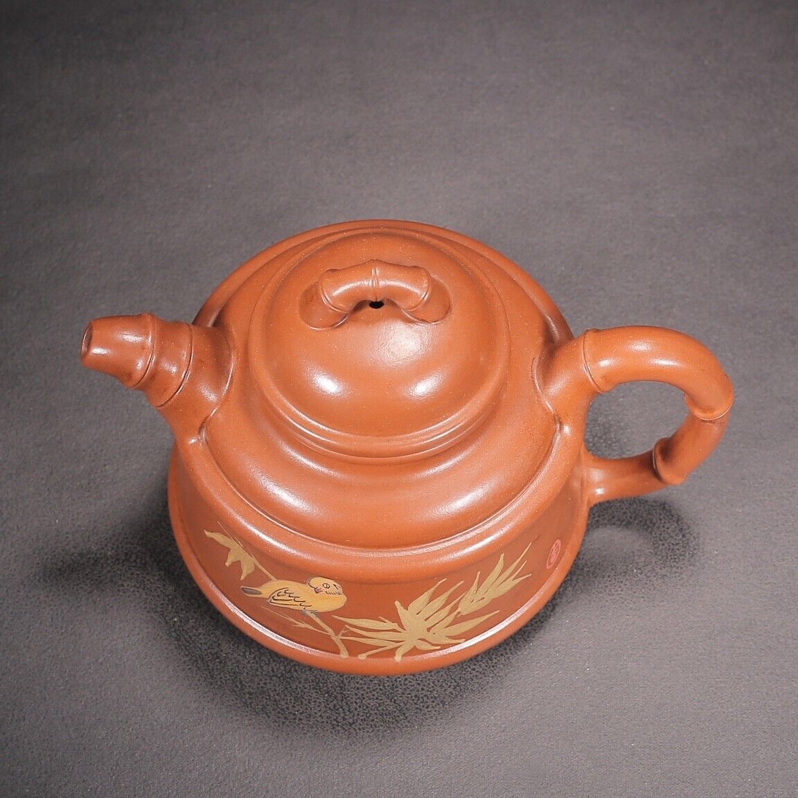 Chinese Yixing Zisha Clay Handmade Exquisite Teapot（竹韵 底款：周桂珍）