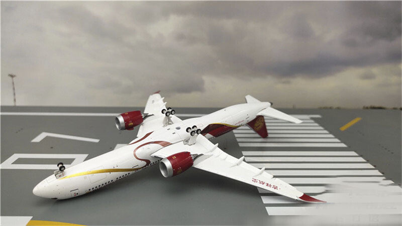 JC Wings JUNEYAO AIR for Boeing 787-9 B-207N Flaps down 1/400 plane Pre-builded