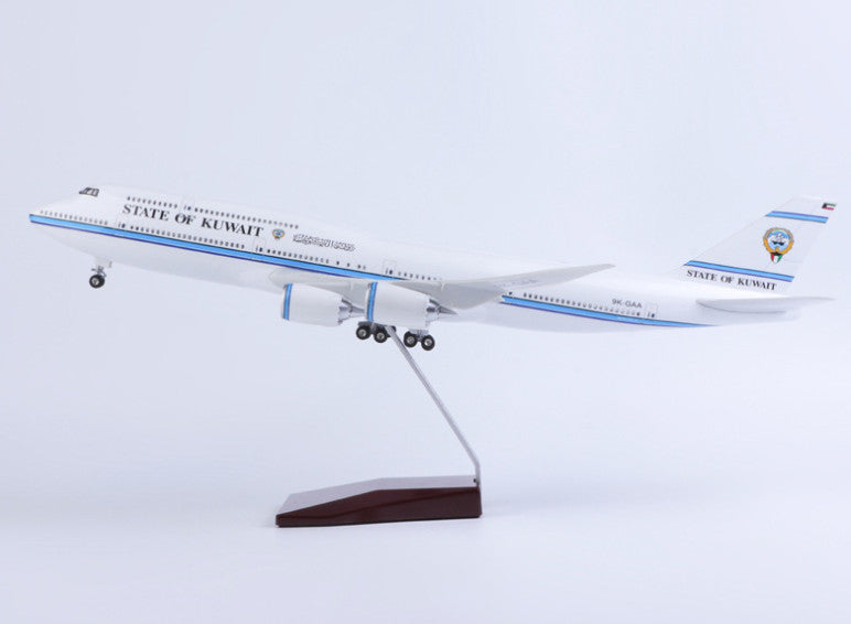 47CM 1:160 STATE OF KUWAIT BOEING 747-8 Airplane Landing Gears Resin Model