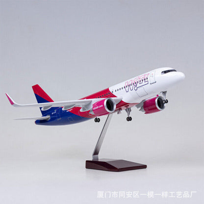 1/80 Hungary Wizz Air A320neo Passenger Plane Model Airplane W/Sound Light Stand