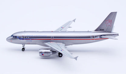 1:200 JC Wings CZECH AIR FORCE AIRBUS A319CJ Passenger Airplane Diecast Model