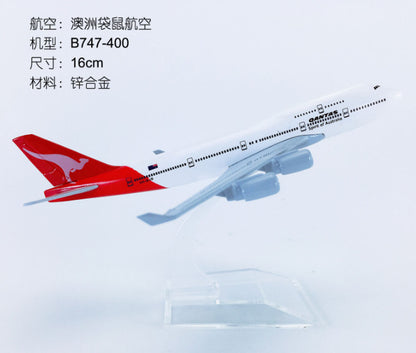 16cm Qantas Boeing 747-400 Passenger Aeroplane Diecast Plane Aircraft Model
