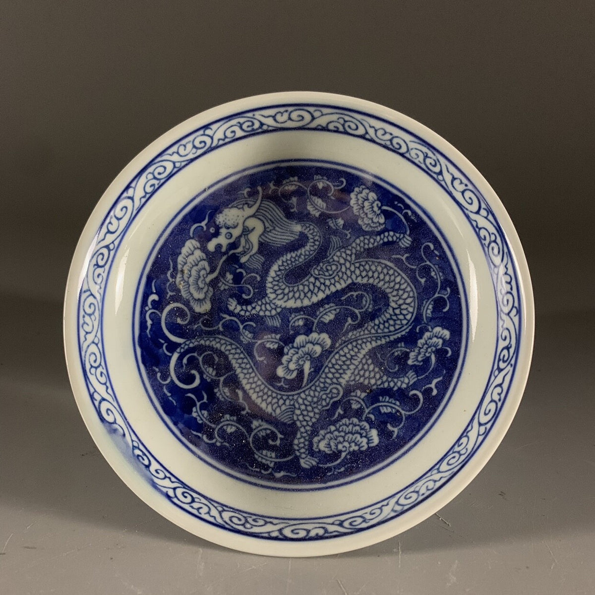 Jingdezhen Porcelain Factory hand-painted white dragon pattern flower pattern