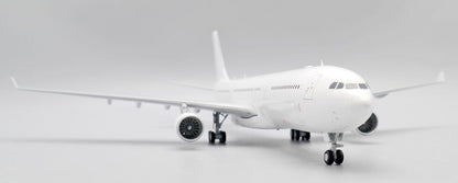 1:200 32CM JC Wings AIRBUS A330-300 Blank Airplane GE Engine Diecast Plane Model