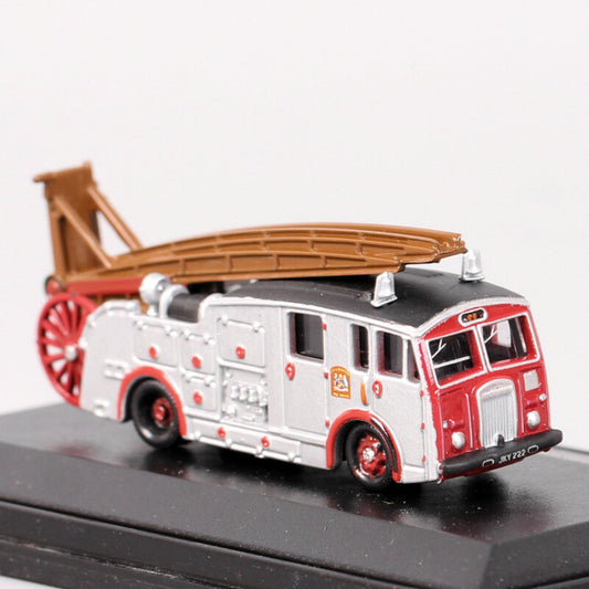 Oxford Dennis F12 fire engine - Bradford Fire Service 003 1/150 Diecast Model
