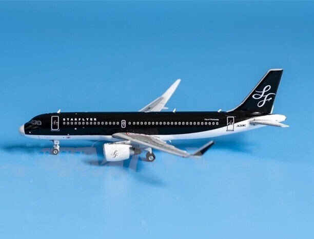 1:400 Phoenix STAR FLYER AIRBUS A320 Passenger Airplane Diecast Aircraft Model