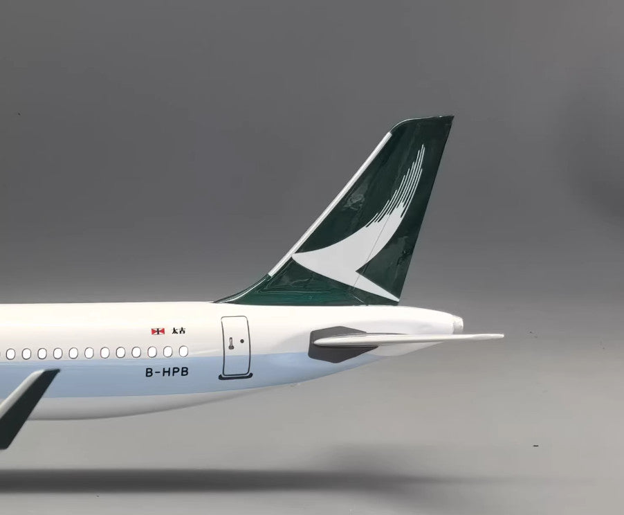 47CM 1:95 CATHAY PACIFIC AIRBUS A321NEO Airplane Led Sound Light Resin Model