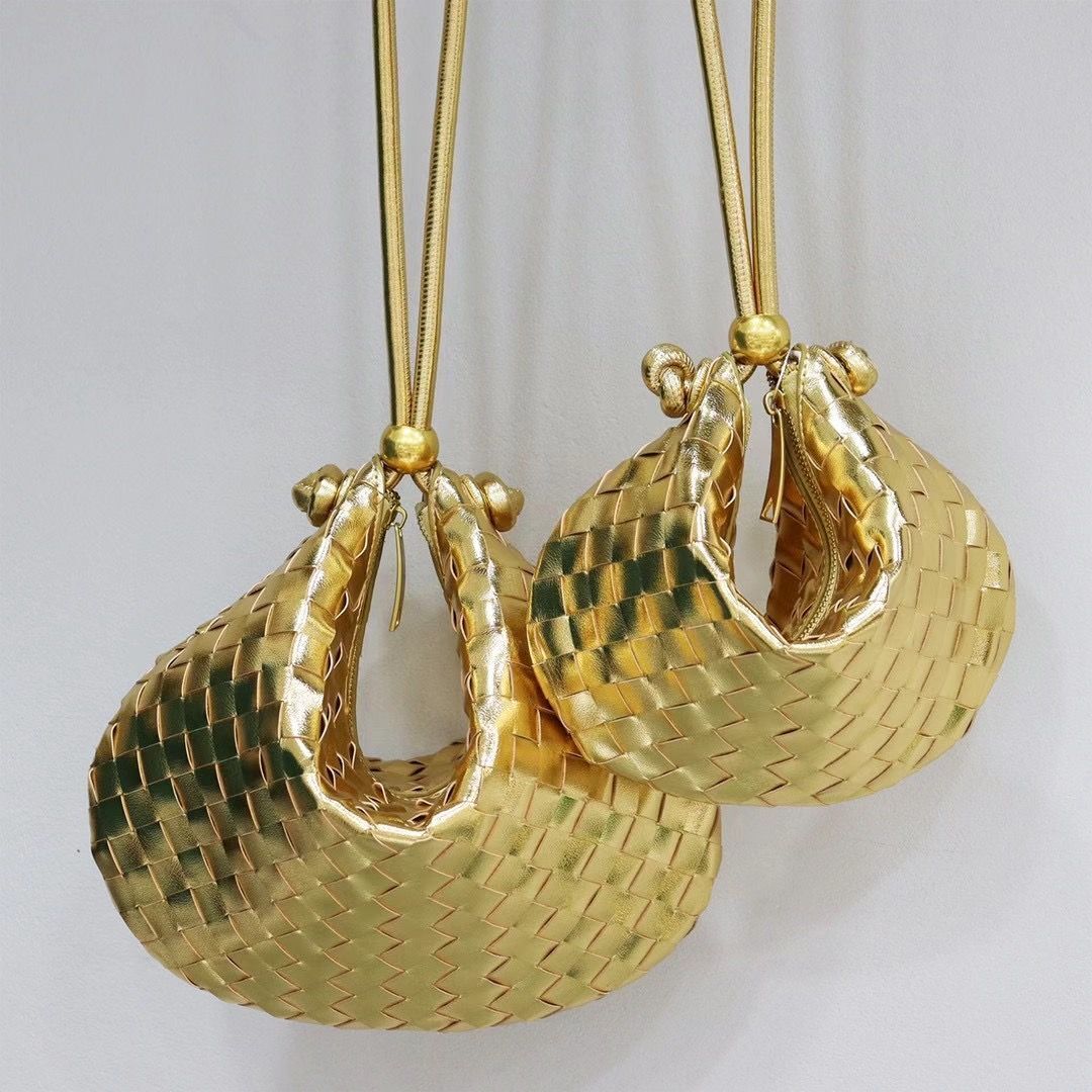Hand-woven Cowhide Leather Handbag Soft Crisscross Purse 33*25*5 CM 29*25*10 CM
