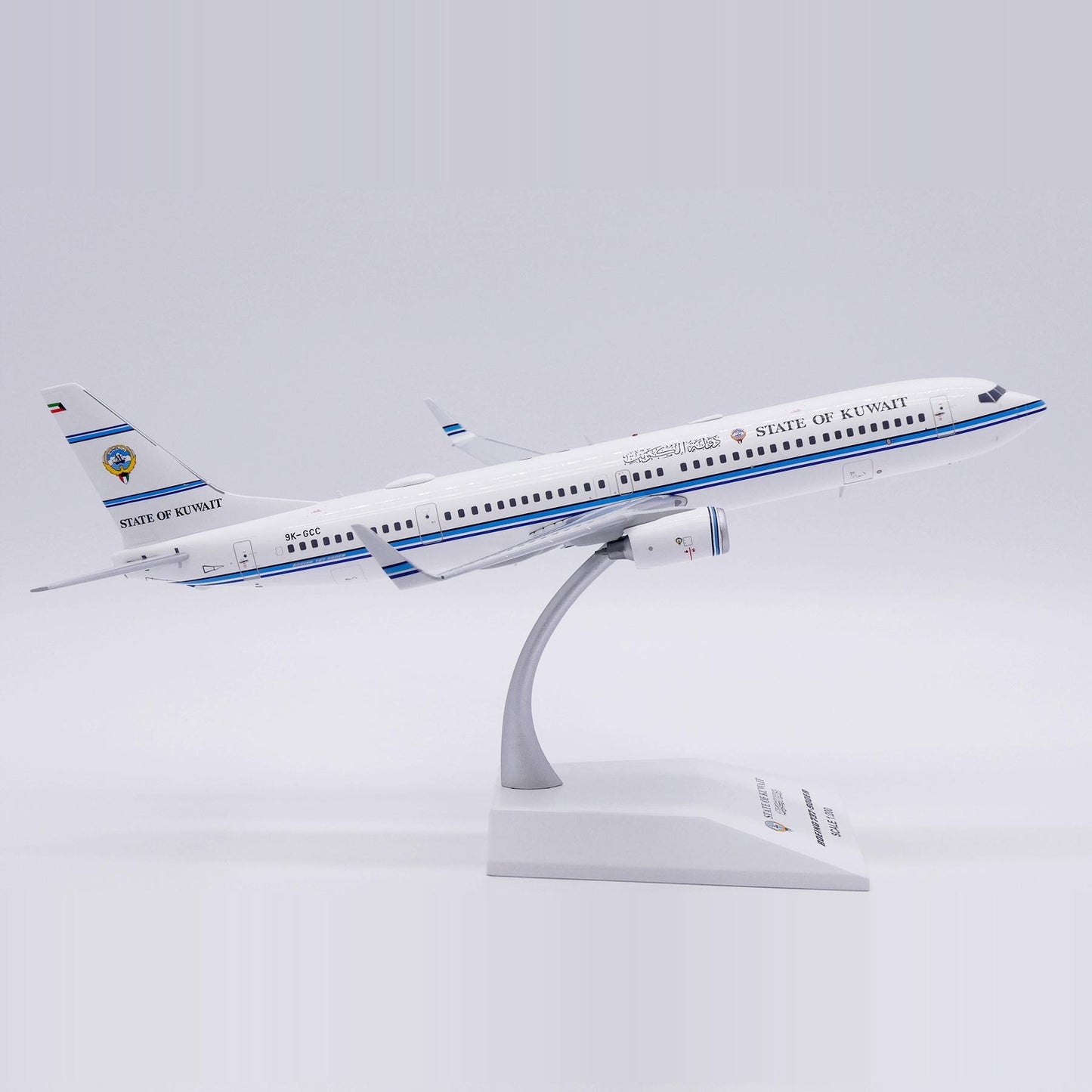 1:200 JC Wings Kuwait Government B737-900ER Airplane Diecast Aircraft Model