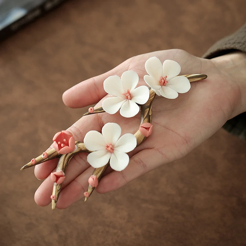 Chinese Ceramic Tea Pet Decoration Handmade Flower Shape Tea Teaware Accessories