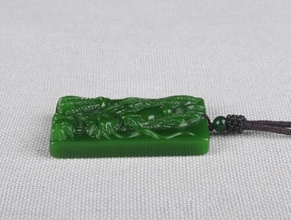 New Natural Green Jade Handcarving Dragon Necklace Pendant Decoration