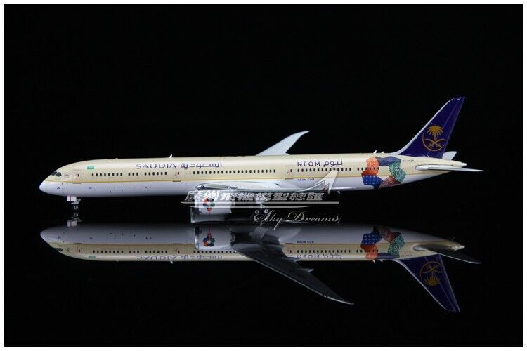 1:400 Phoenix SAUDI BOEING 787-10 Passenger Airplane Diecast Aircraft Model