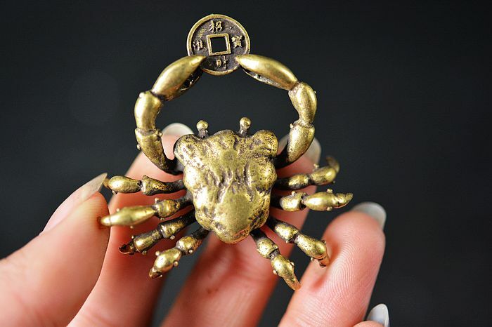 Brass Antique Treasure Crab Small Ornament Tea Pet Pendant Statue Collected