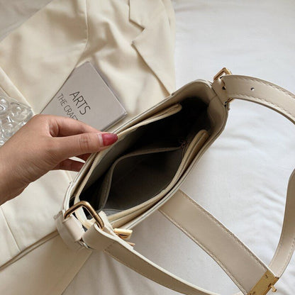 Handbags Synthetic Leather Shoulder Crossbody Bags Half Moon Shape 25*21*6 CM