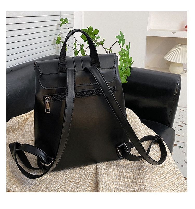 Women Drawstring Backpack Synthetic Leather School Bags Decoration Backpacks 1PC