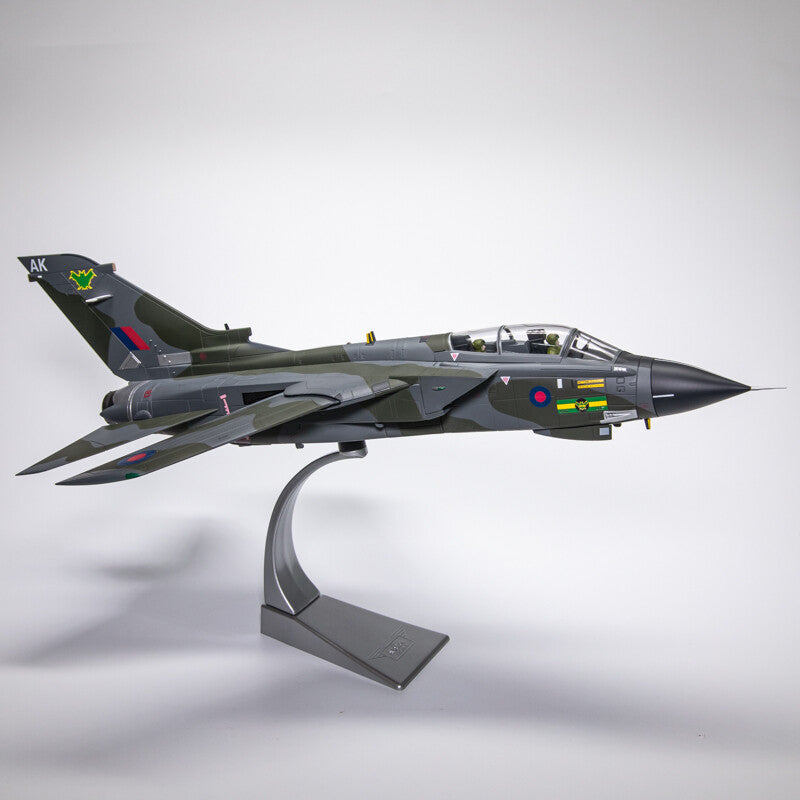 1:48 Corgi Panavia Tornado GR.1 Fighter Johnnie Walker RAF Diecast Plane Model