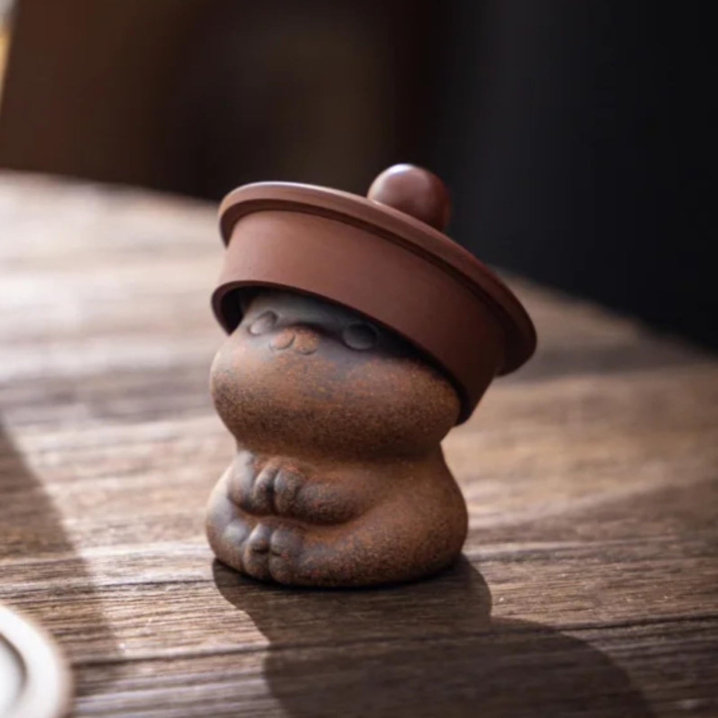 Old Rock Mud Cute Cat Tea Pet Ceramic 4.8cm Handmade Tea Table Decoration Retro