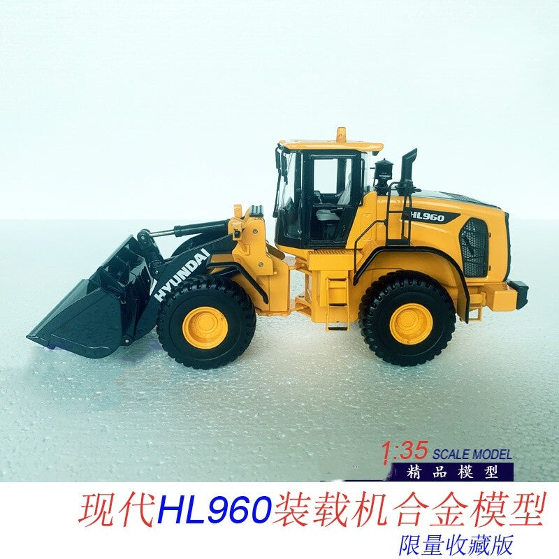 1:35 HL960 Wheel Roader Contruction Equipment Machine Diecast Model Collection