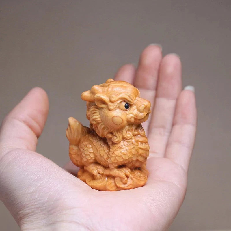 5.5cm Cliff Cypress Wood Kirin Mascot Statues Tea Pet Chinese Home Decoration
