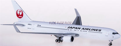 for Phoenix for Japan Airlines for Boeing 767-300ER JA621J 1:400 plane Pre-built