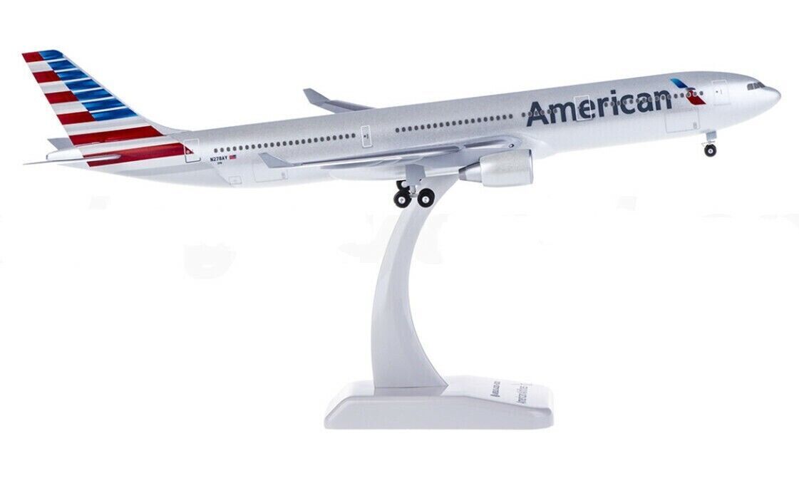 1:200 35CM Hogan BRITISH AIRWAY BOEING 747-400 Passenger Plane ABS Plastic Model