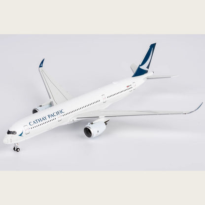 1:400 NGmodels Cathay Pacific Airbus A350-900 Passenger Diecast Airplane Model