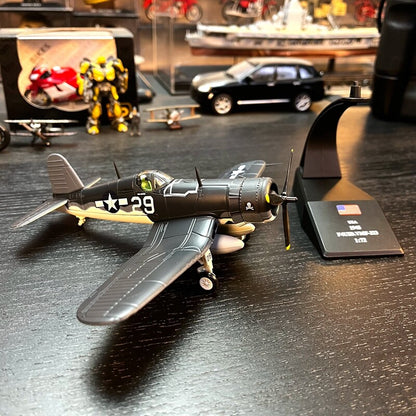 1:72 Scale US World War II Carrier Aircraft F4U Pirate Fighter Aircraft Model