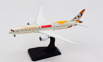 JC Wings Etihad Airways for Boeing 787-9 A6-BLM 1:400 plane Pre-built model