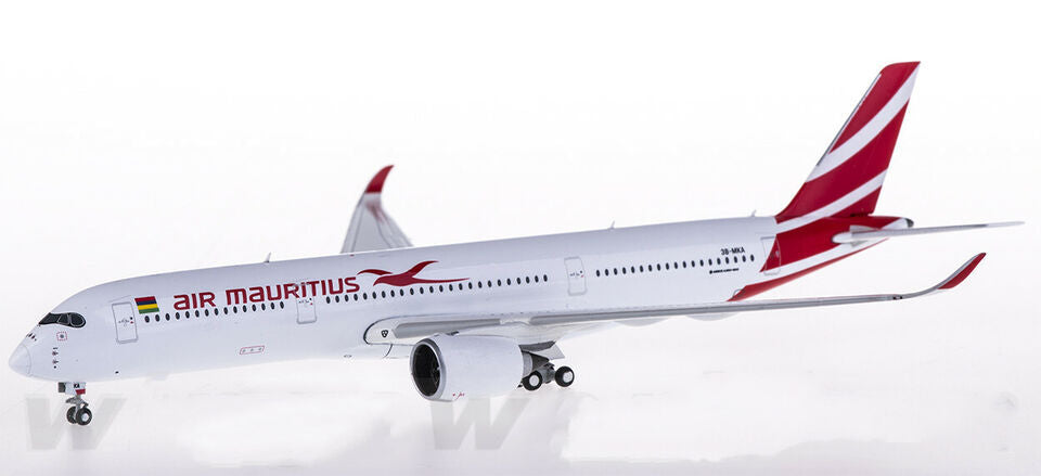 1:400 GeminiJets Air Mauritius AIRBUS A350-900 Passenger Airplane Diecast Model