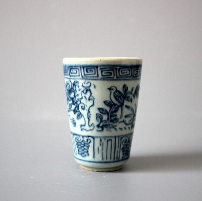 Chinese Jingdezhen Blue White Porcelain Handmade Flower Bird Gongfu Teacup Pair