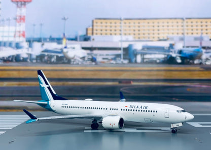 1:400 AeroClassics SILK AIR Boeing 737 MAX 8 Passenger Airplane Diecast Model