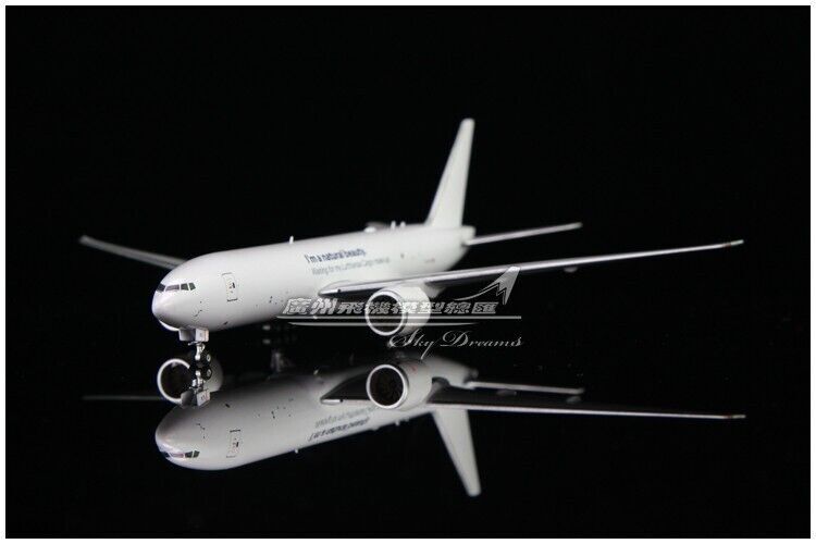 1:400 Phoenix Lufthansa BOEING 777-200F Passenger Aircraft Diecast Plane Model