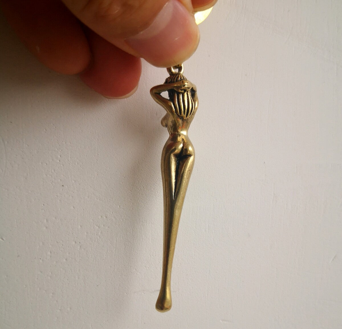 Brass Naked Girl Statue Earpick Keyring Collectible Belle Handwork Ring Decor
