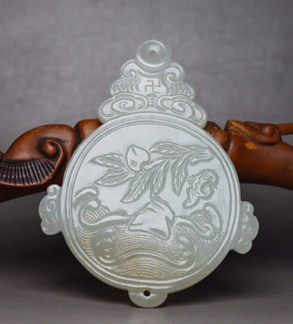 Chinese Natural Hetian Jade Carved Exquisite Unique Pendant Jewelry Gift Rare