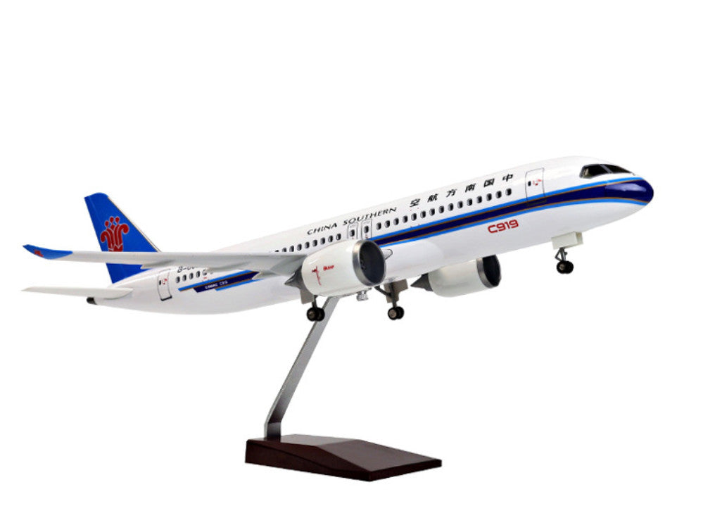 47CM 1:82 CHINA SOUTHERN COMAC C919 Airplane Landing gears Resin Aircraft Model