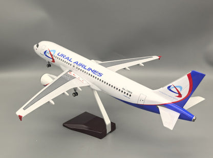 1:80 47CM URAL AIRLINES AIRBUS A320neo Plane Landing Gear Resin Aircraft Model