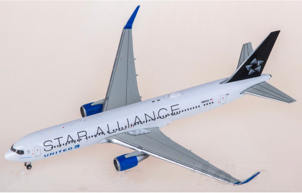 1:400 Geminijets United Airlines B767-300ER Passenger Airplane Diecast Model