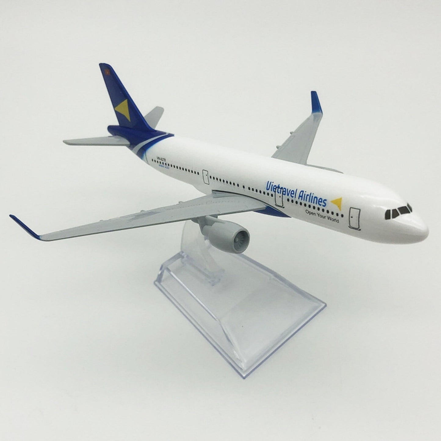 1:400 16cm Vietnam A321 Plane Model Aircraft Diecast Airlines Metal Ornaments