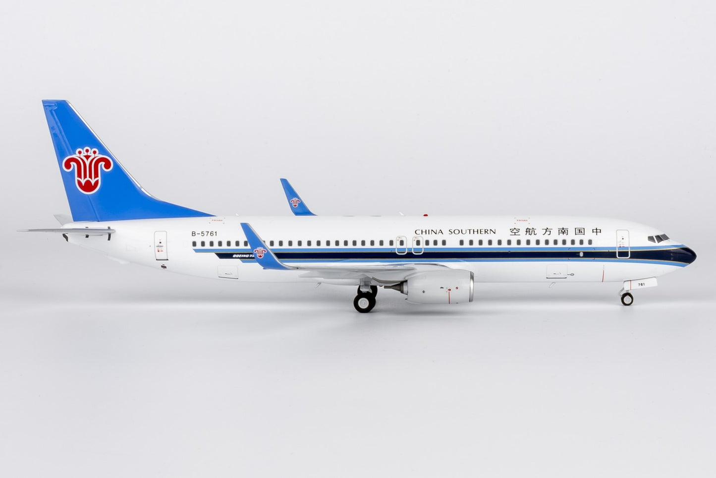 1:200 NGmodels China Southern Boeing 737-800 Passenger Diecast Airplane Model