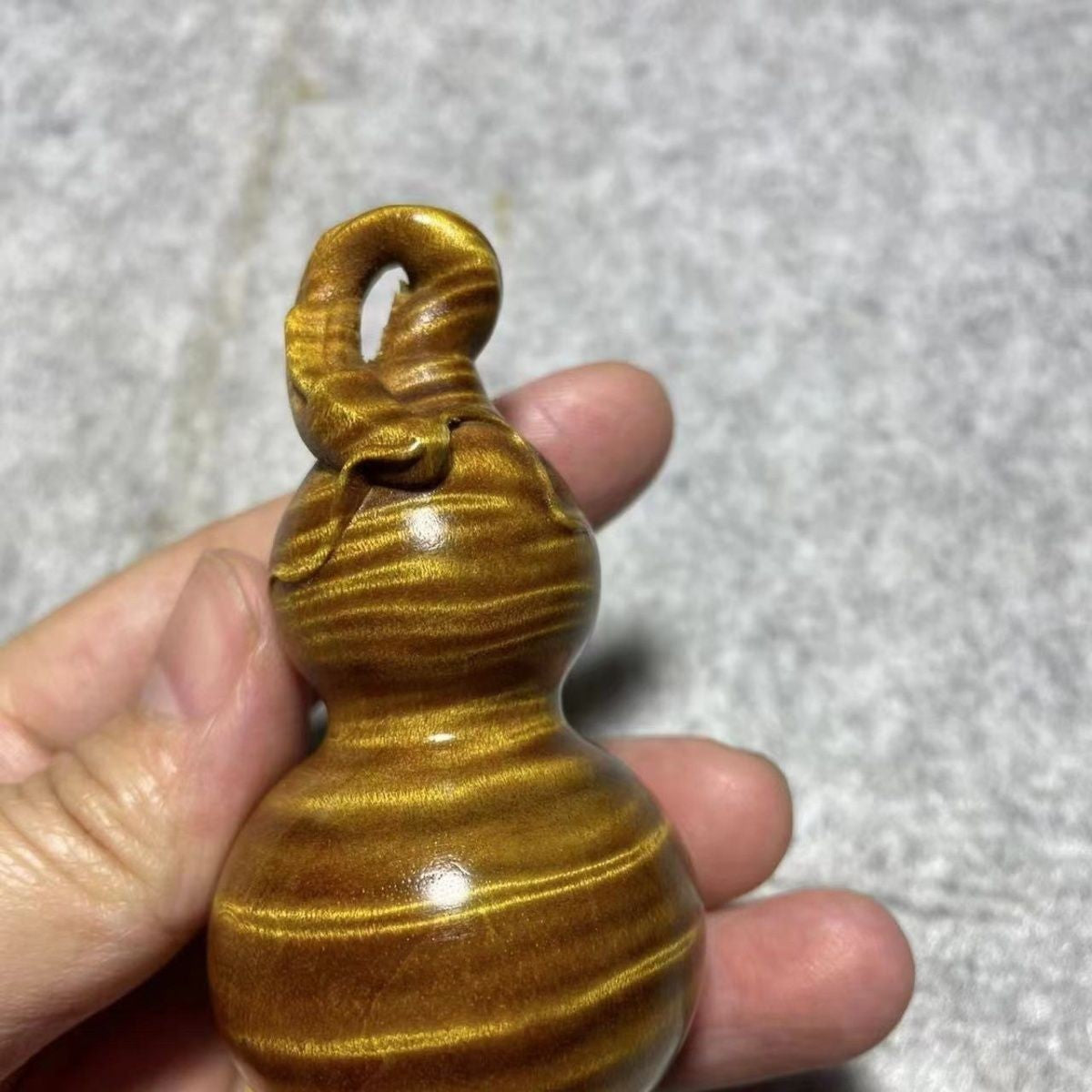 Golden Nanmu Gourd 7.8×4.1cm Hand Carved Wenwan Decor Collectible Wood Piece