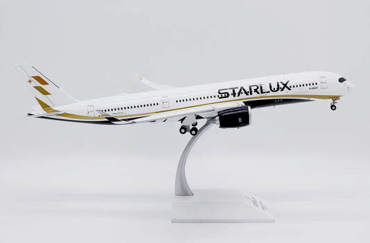 1:200 Wings Starlux Airlines Airbus A350-900XWB Airplane Diecast Aircraft Model