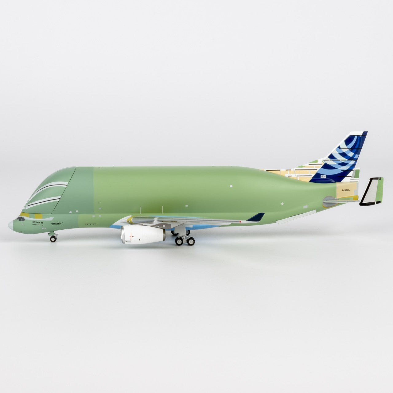 1:400 NGmodels Airbus A330-700L Beluga XL Passenger Airplane Diecast Plane Model