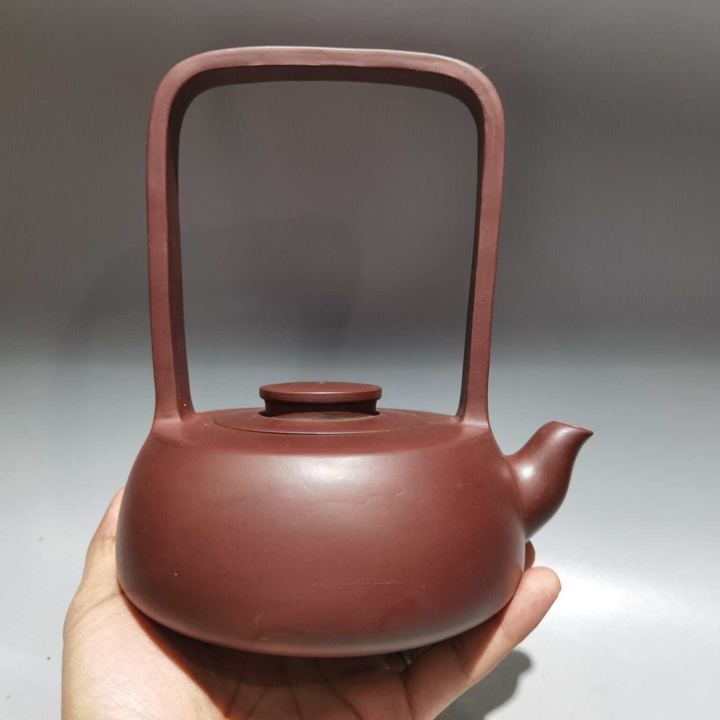 Chinese Yixing Zisha Clay Handmade Exquisite Teapot（提梁壶 低款：顾景舟 ）