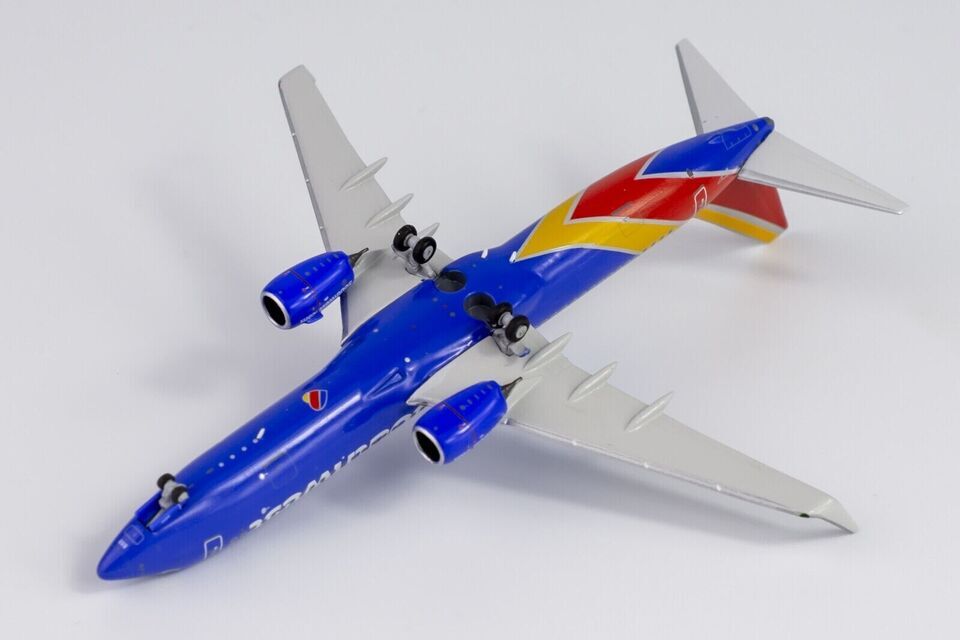 1:400 NG Model Southwest BOEING 737-800 Passenger Airplane Diecast Plane Model