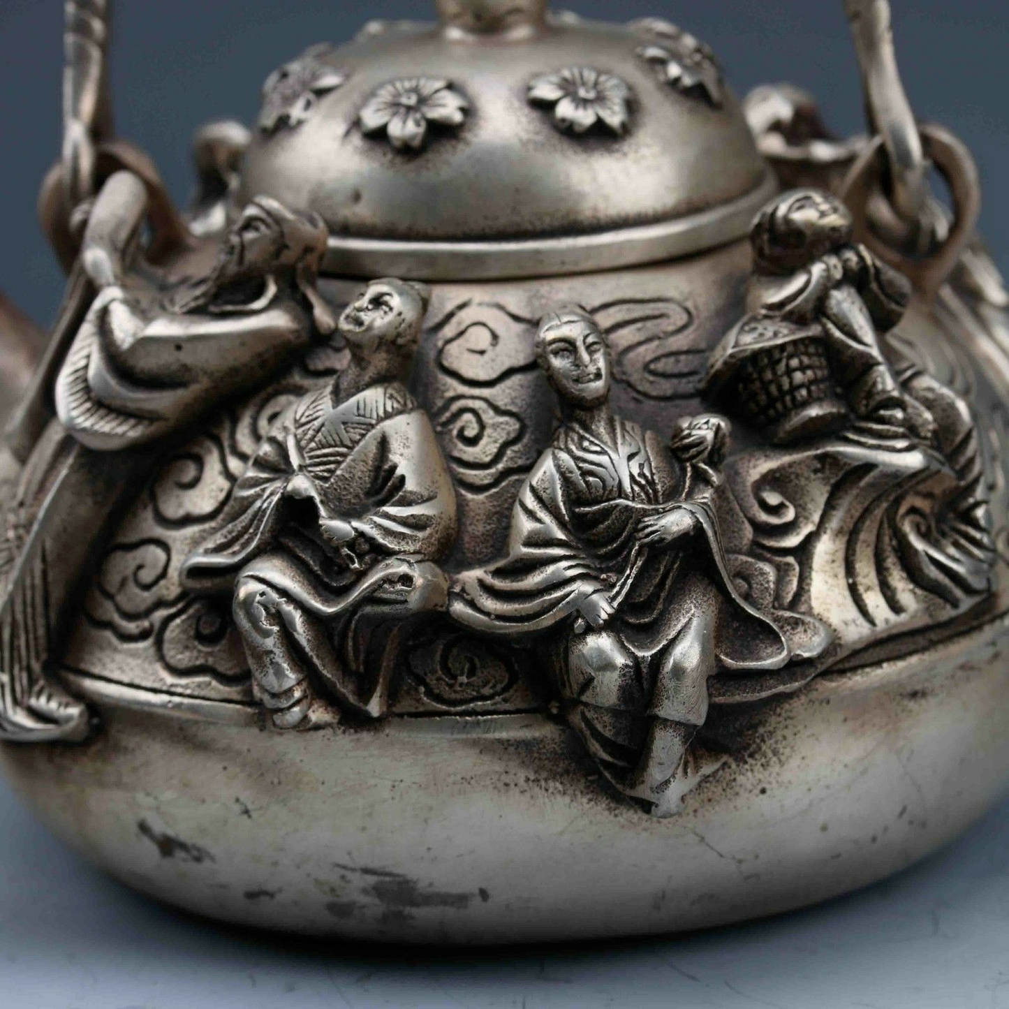 DELICATE CHINESE TIBET SILVER COPPER HANDWORK CARVED EIGHT IMMORTALS TEAPOT