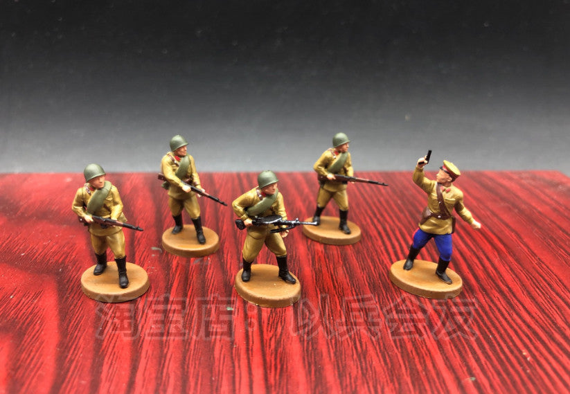 1/72 5Pcs World War II Soviet Infantry Model